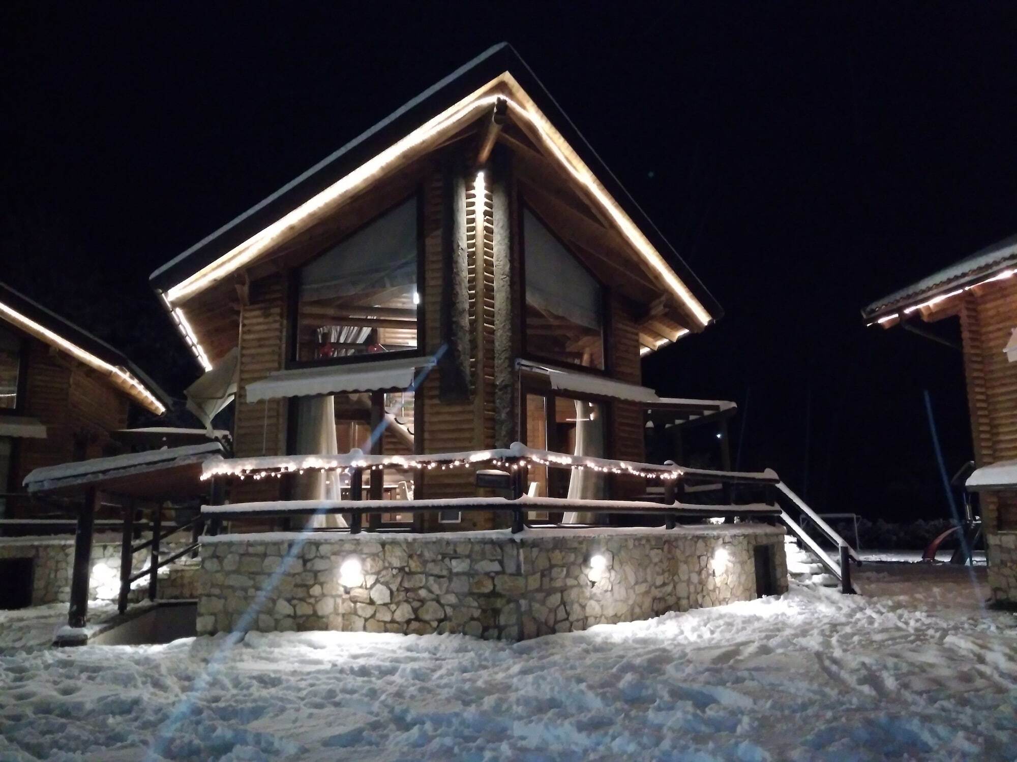 Natura Chalets Mega Chorio Екстер'єр фото